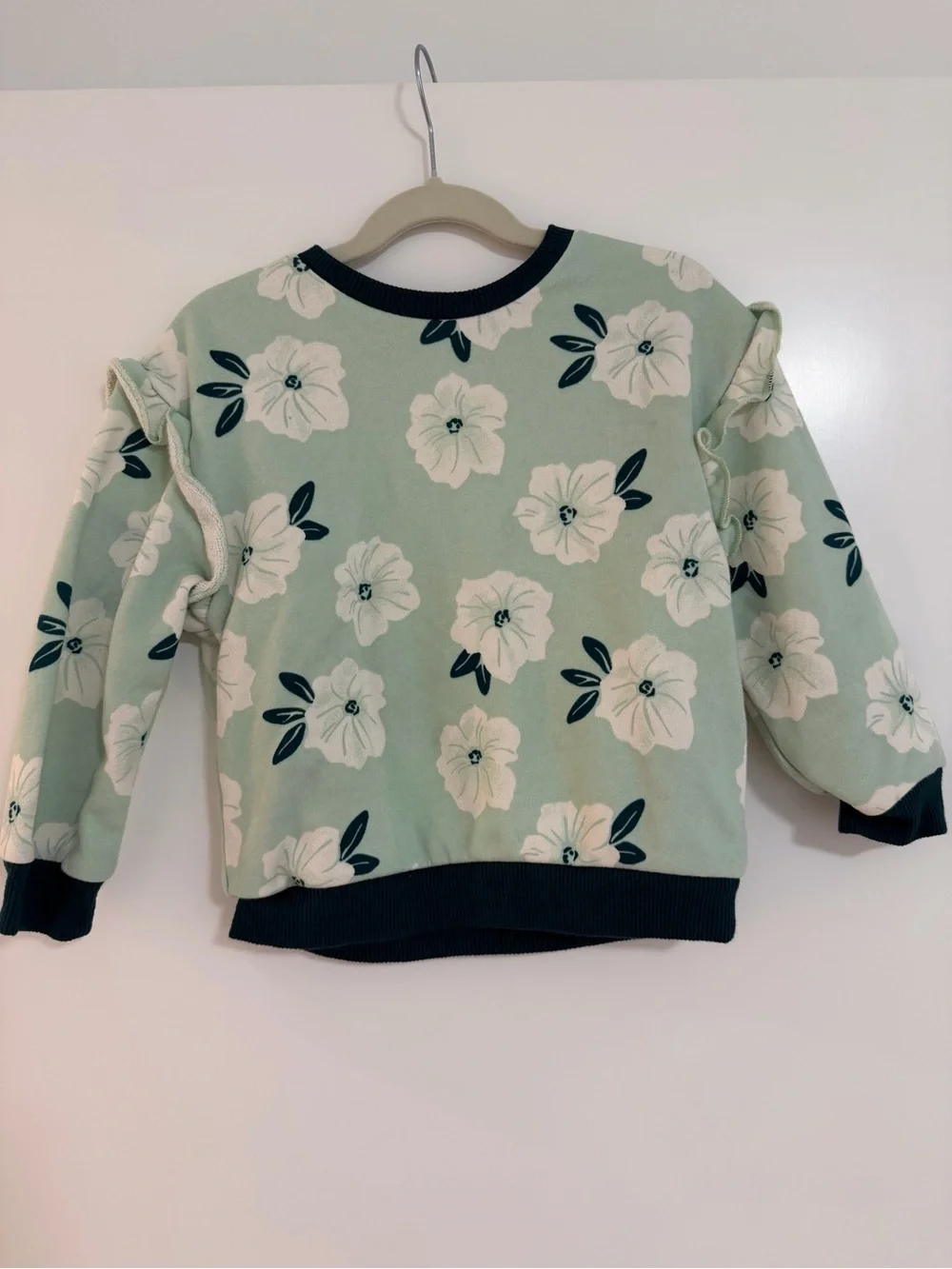 Girl’s 4/4T Sweater Lot